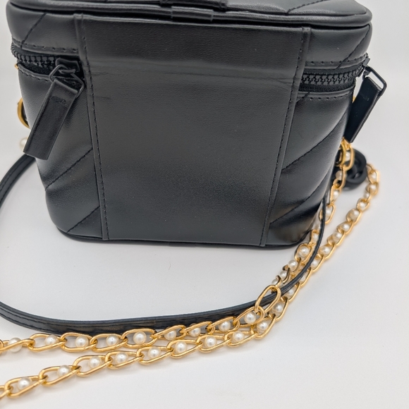 YSL Beauté Vanity Case w/ Styled Charm Chains| Black Crossbody| BNIB - Picture 9 of 15